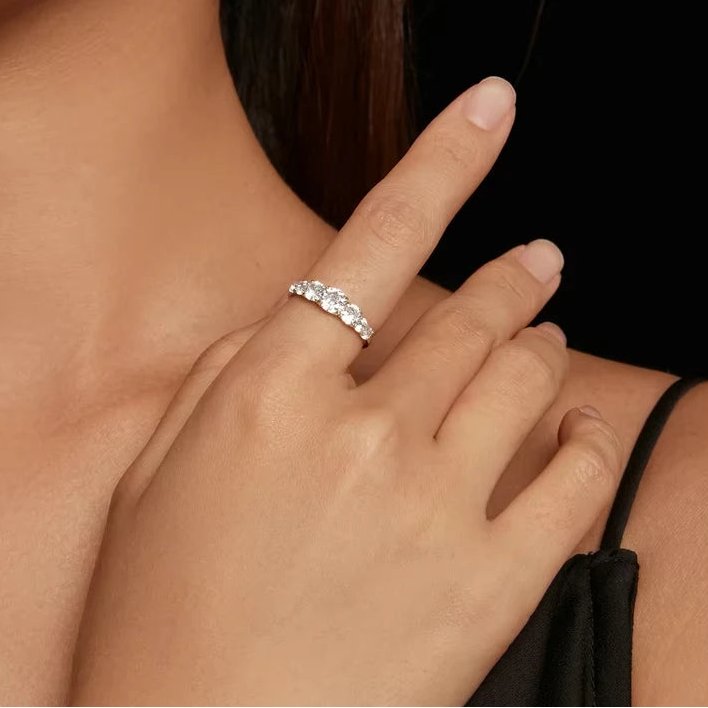 S925 Moissanite Seven Stones Ring